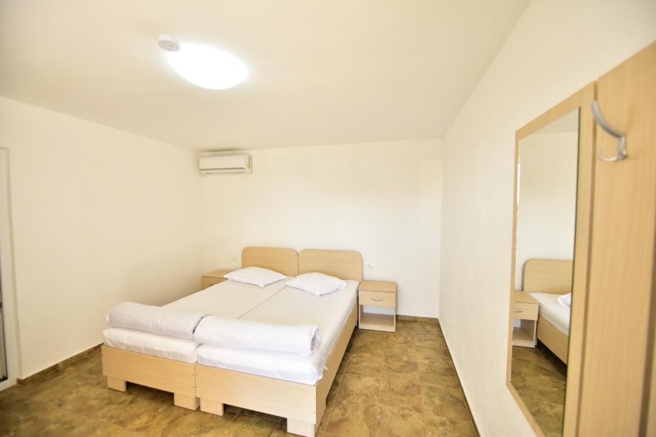Casa Ryn Hotel Vama Veche Ngoại thất bức ảnh